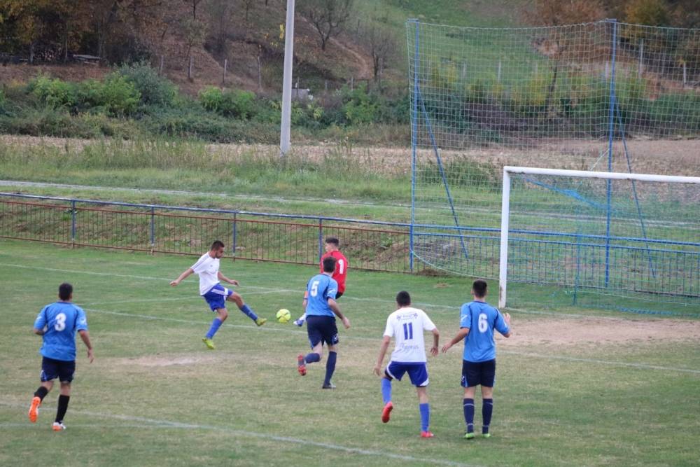 Nogometni derbi NK ʺCroatiaʺ Mihaljevci i NK ʺMladostʺ Pavlovci 2:1