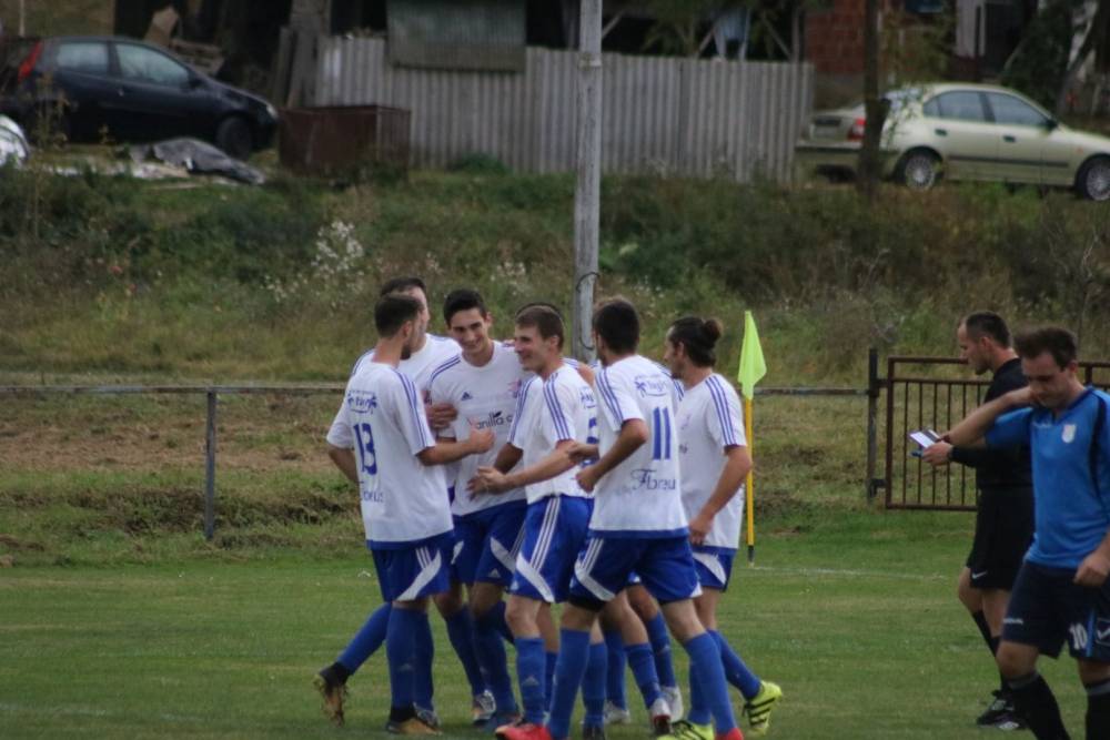 Nogometni derbi NK ʺCroatiaʺ Mihaljevci i NK ʺMladostʺ Pavlovci 2:1