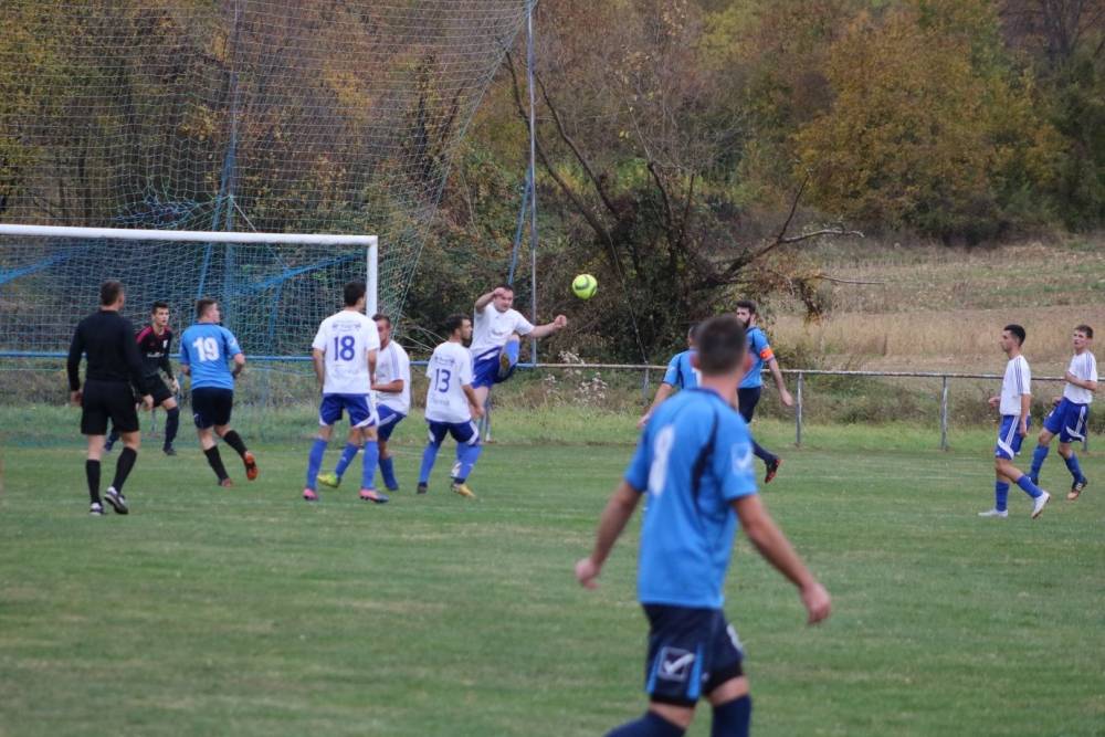 Nogometni derbi NK ʺCroatiaʺ Mihaljevci i NK ʺMladostʺ Pavlovci 2:1