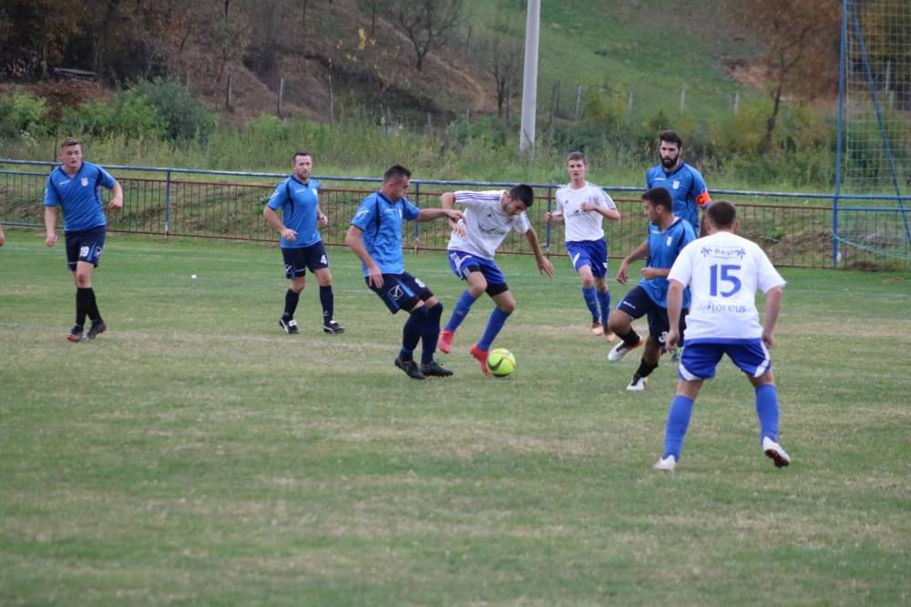 Nogometni derbi NK ʺCroatiaʺ Mihaljevci i NK ʺMladostʺ Pavlovci 2:1