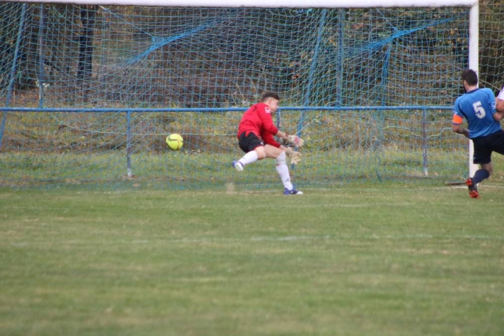 Nogometni derbi NK ʺCroatiaʺ Mihaljevci i NK ʺMladostʺ Pavlovci 2:1