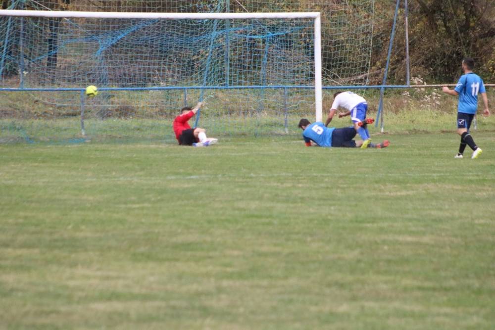 Nogometni derbi NK ʺCroatiaʺ Mihaljevci i NK ʺMladostʺ Pavlovci 2:1