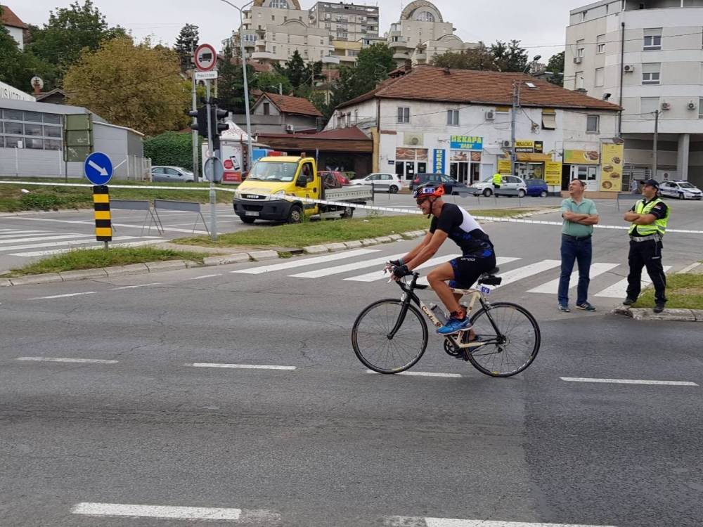 Kako je 67-godišnji Požežanin Vinko završio svoj prvi triatlon (half Ironman)