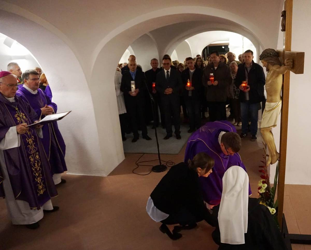 Spomen svih vjernih mrtvih u požeškoj Katedrali