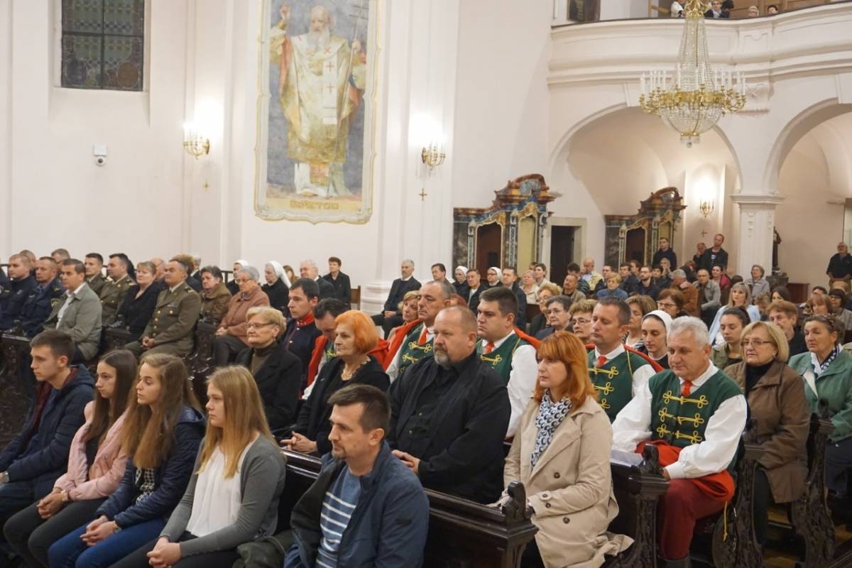 Spomen svih vjernih mrtvih u požeškoj Katedrali