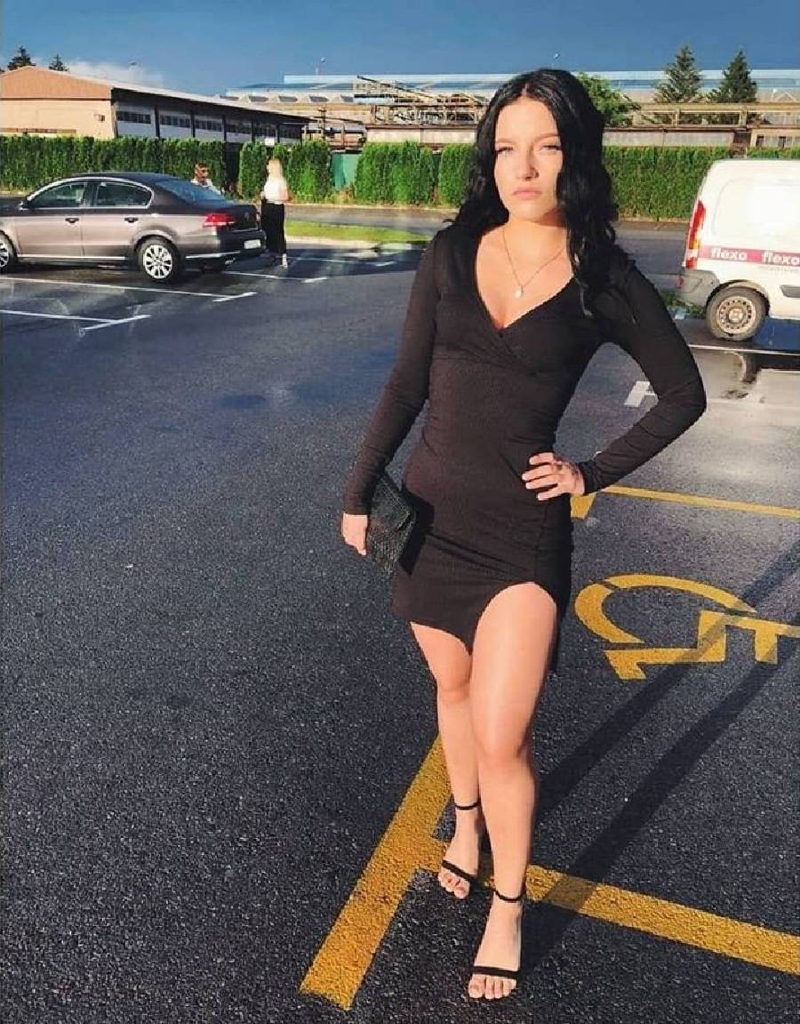 Današnja DJEVOJKA DANA na