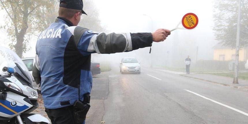 Za kraj godine policija imala pune ruke posla - zabilježena krađa, tuča, prometne nesreće 