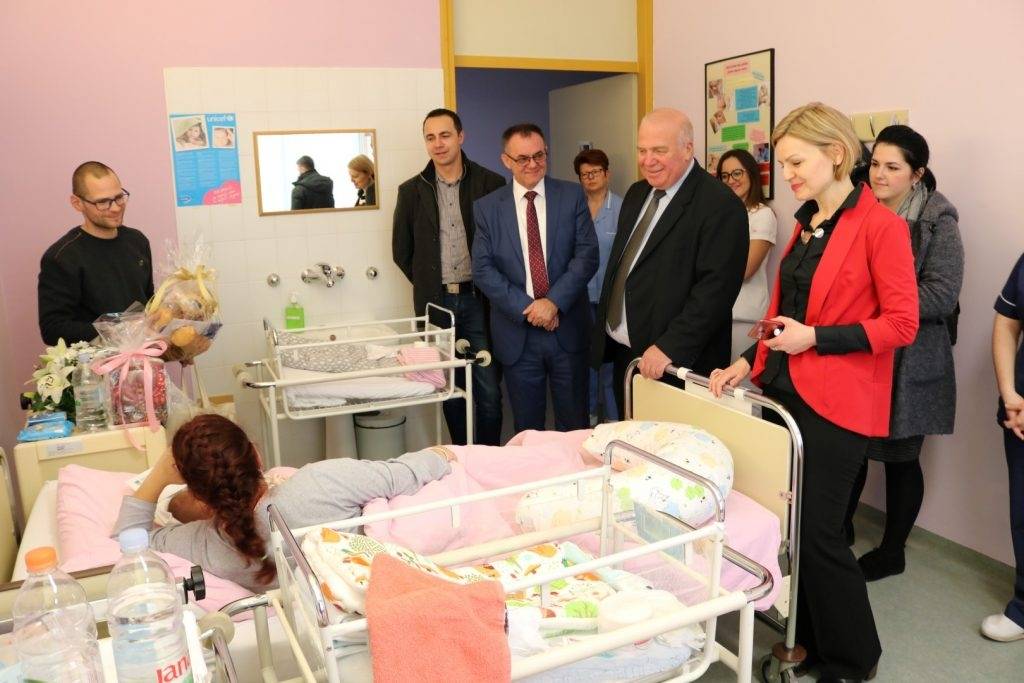 Iz pakračkog rodilišta: Mia – prva beba rođena u 2019. godini