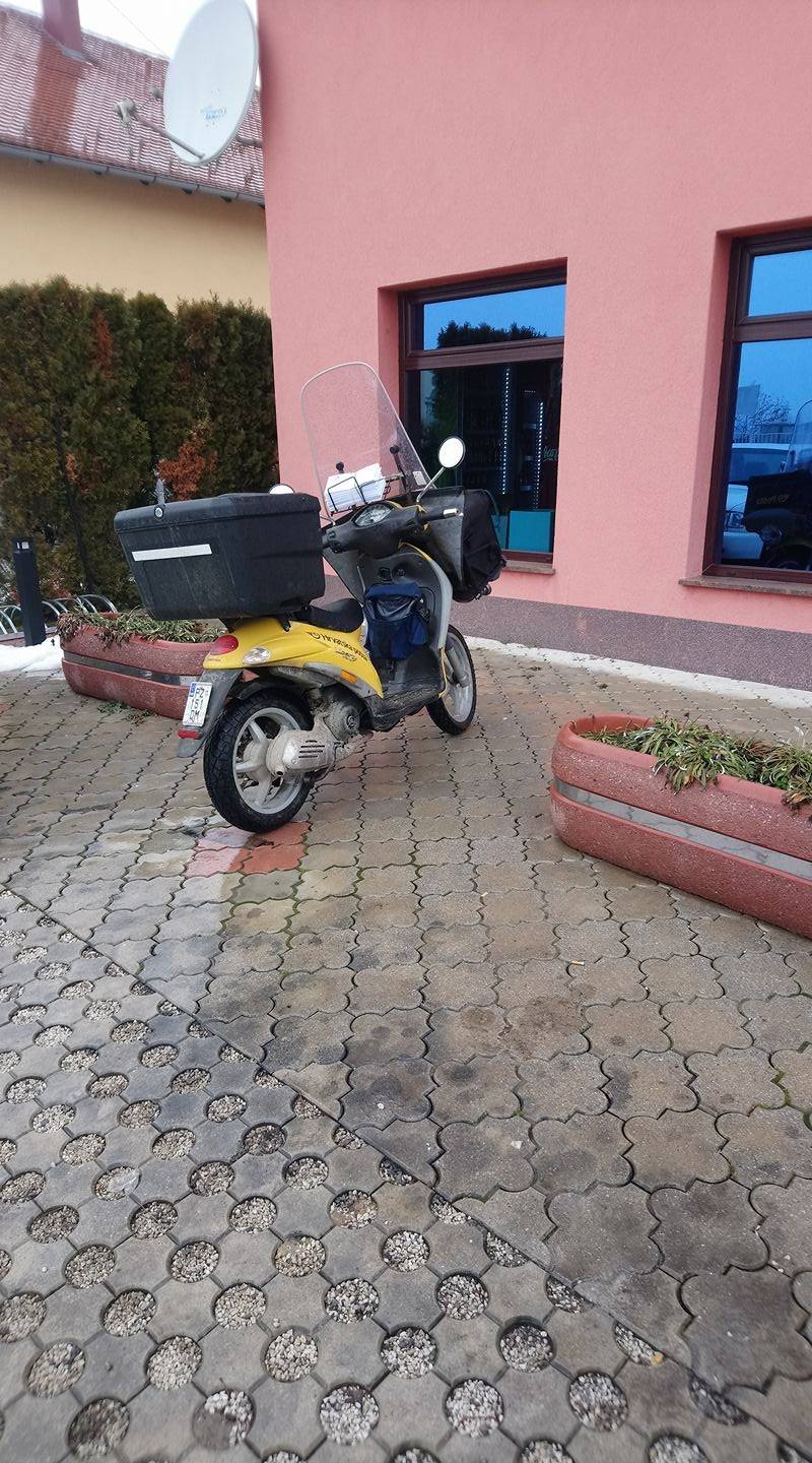 Poštar na kavi, pošta bez nadzora, ljutiti čitatelji...