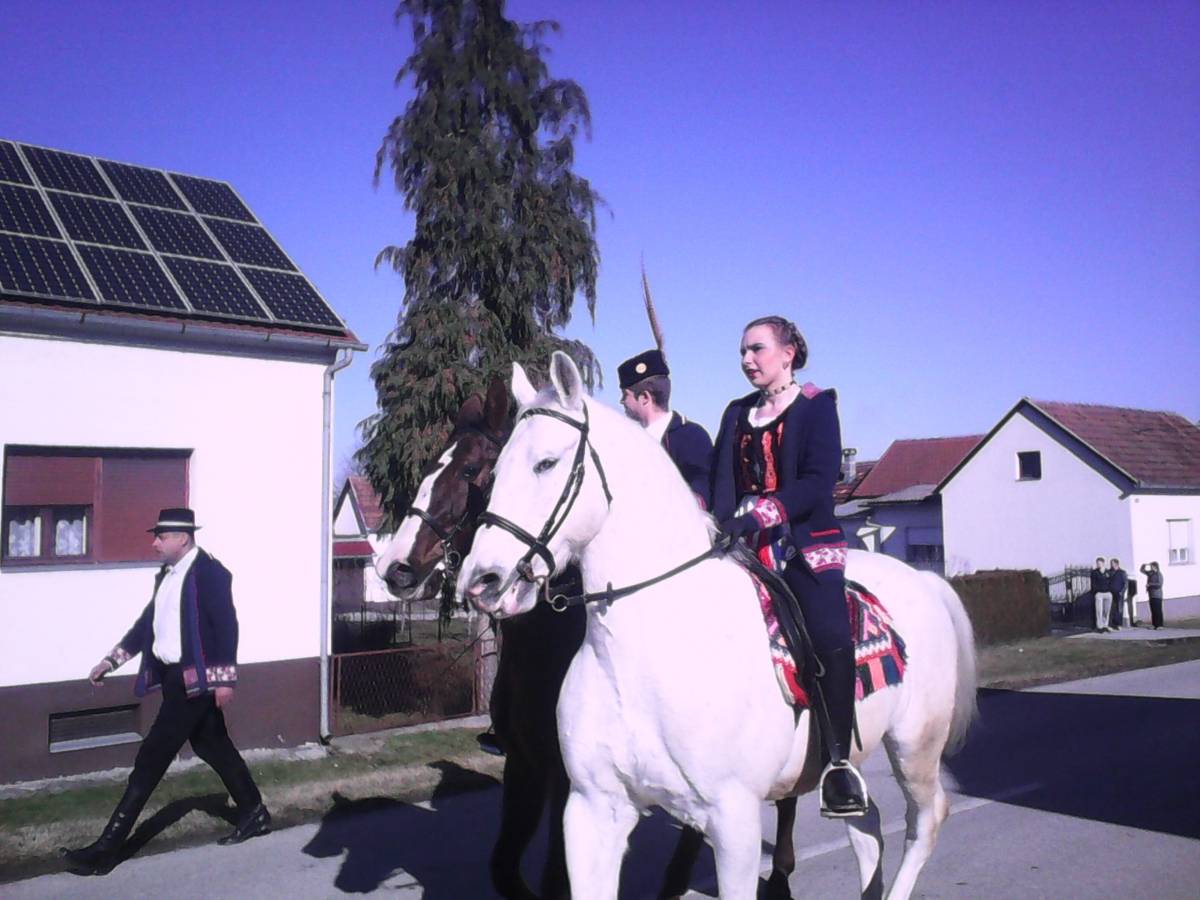 TRADICIJA GRANIČARSKOG KRAJA: Pokladno jahanje župe Bučje