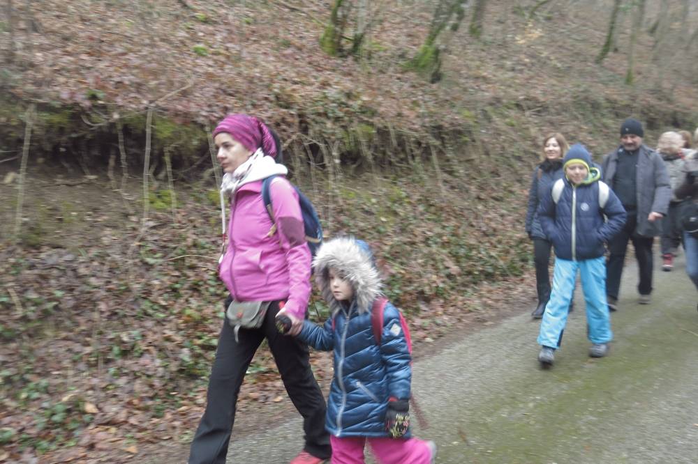 Ugodno duštvo, dobro raspoloženje i planinarska oprema obilježili i ovogodišnje Papučke jaglace