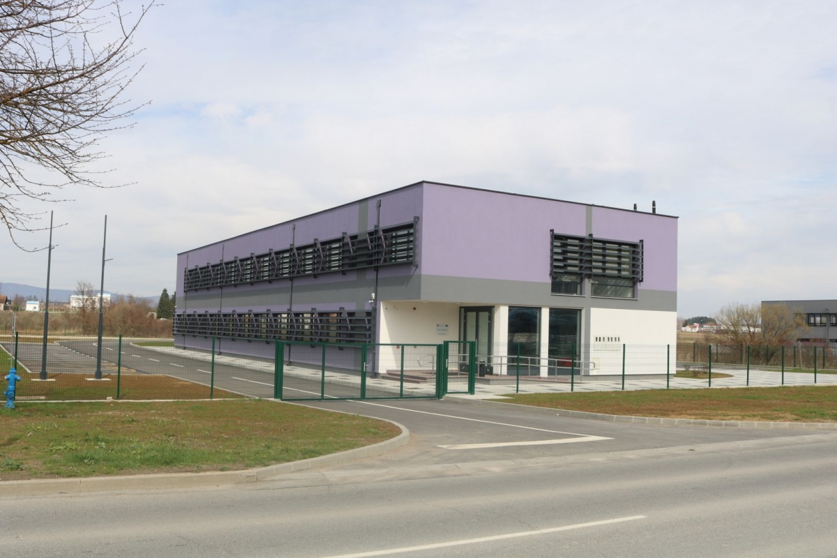 MAZANJE OČIJU BIRAČIMA: U Požegi je teško naći radnike, a sad se ʺočekujuʺ nove tvrtke u Inkubatoru?!