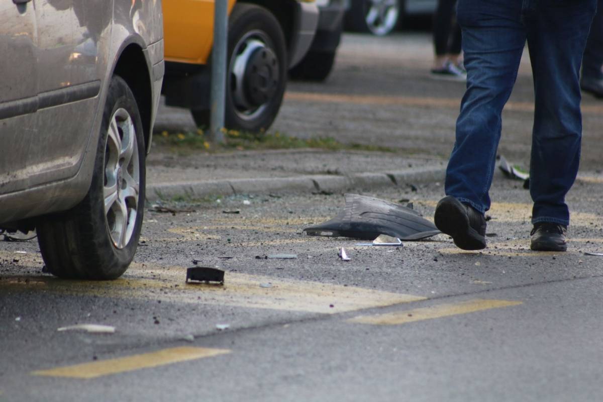 PROMETNA U EMINOVCIMA: Dijete i dvoje odraslih teško stradali i završili u OŽB Požega