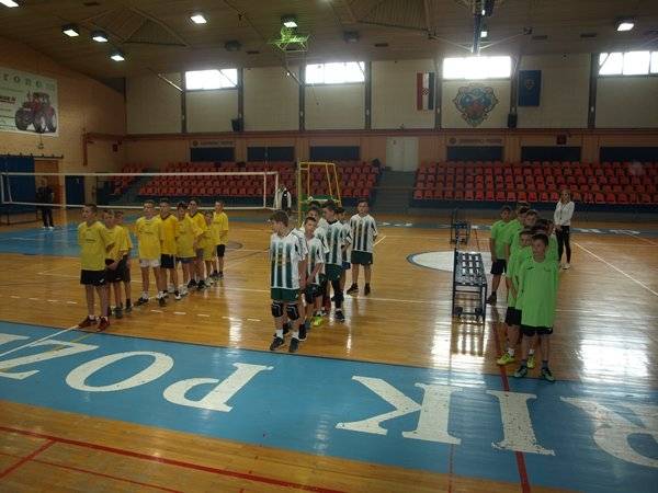 Učenici OŠ Dobriše Cesarića (Požega) osvojili 1. mjesto na poluzavršnom natjecanju u odbojci i osigurali plasman na državnu završnicu