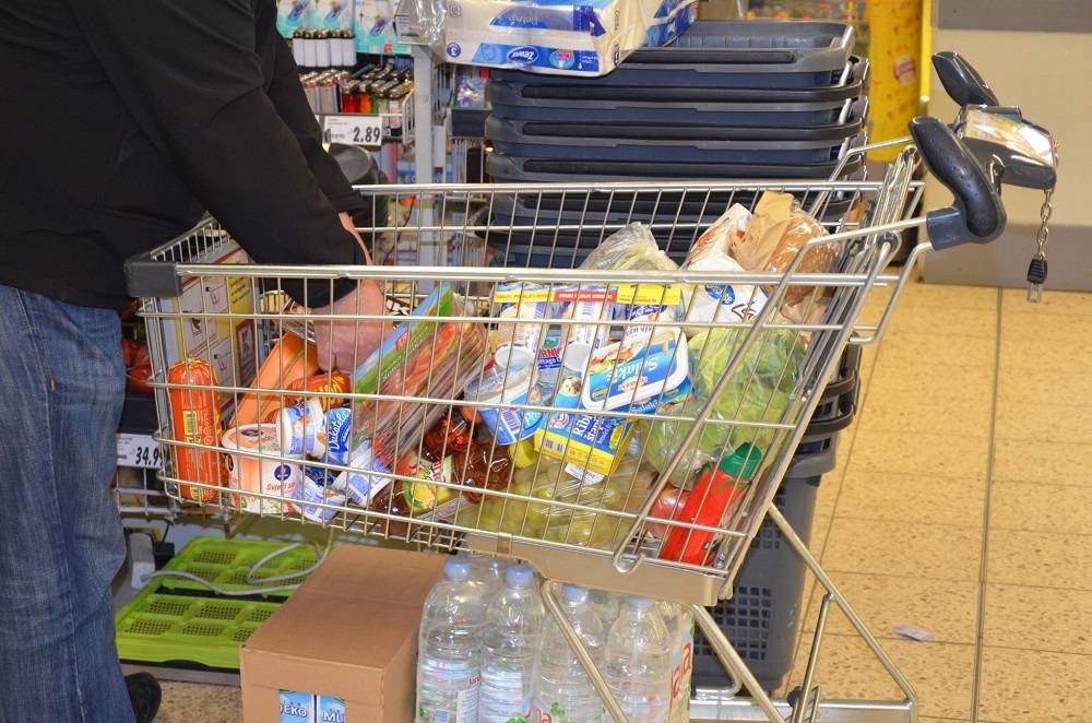 Kupovinu danas prekrižite! Ne radi ništa osim kioska, pekara i benzinskih crpki