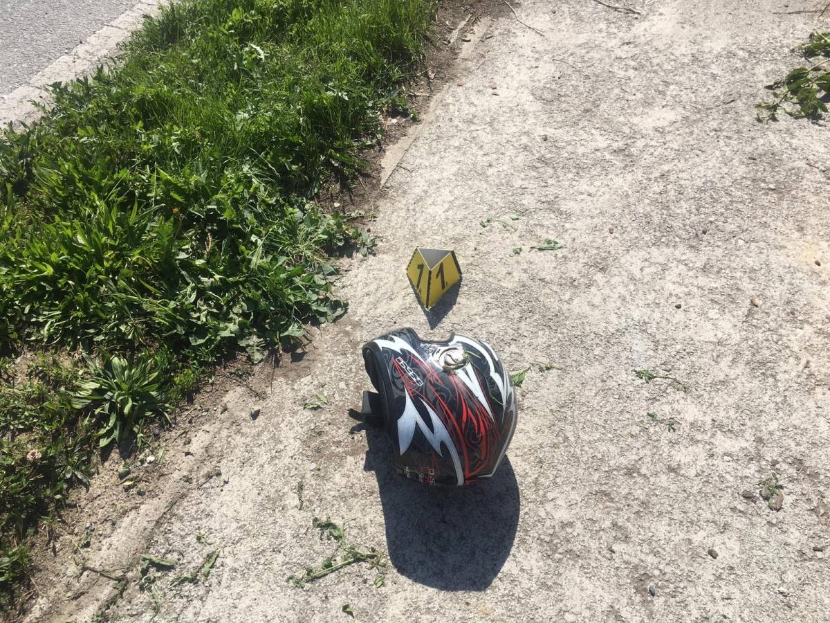 Sudar motora i auta kod Lidla u Požegi, motociklist prevezen u bolnicu