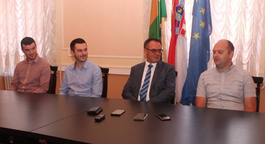 Saša, Ivan i Antun su prvi magistri tamburaškog umijeća u Požeško-slavonskoj županiji