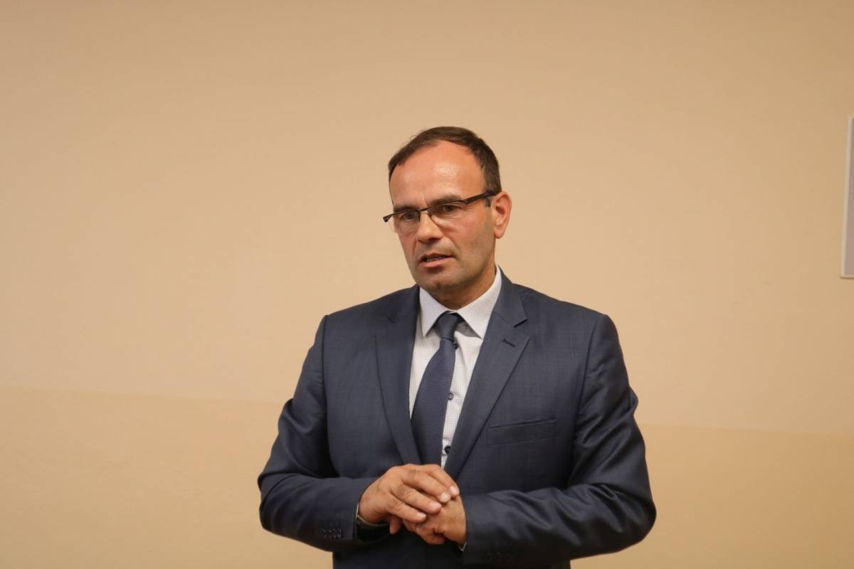 U požeškom Zavodu za javno zdravstvo ravnatelj je VETERINAR