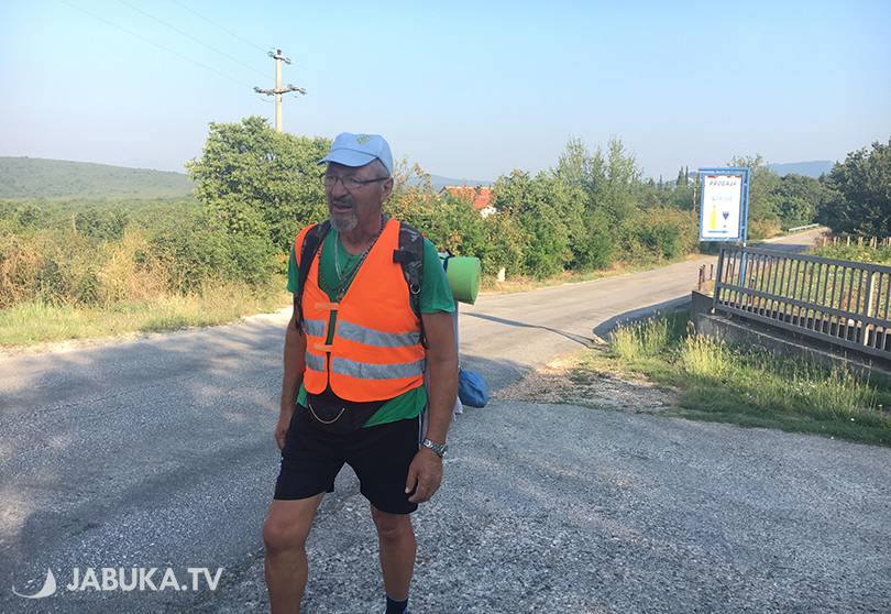 PJEŠAČIO 432 km U SPOMEN NA TOMISLAVA: Ivan Šedevi stigao u Međugorje!