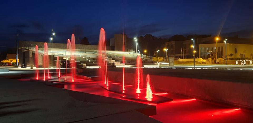 Sutra snimanje emisije ʺLijepom našomʺ na Trgu bećarca u Pleternici