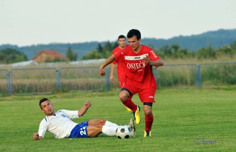 NOGOMETAŠ POŽEGE I HRVATSKI VOJNIK: U sinoćnjoj prometnoj nesreći poginuo je Ivica Zeba