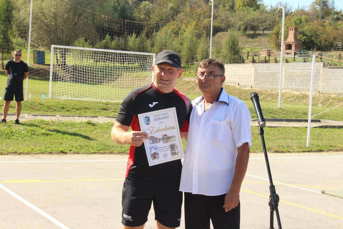 Svečano otvoren ʺŠportski centar Martinaʺ u Drškovcima u spomen na Martinu Tokić - Franić