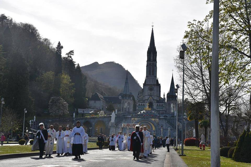 Požeški hodočasnici u Lourdesu
