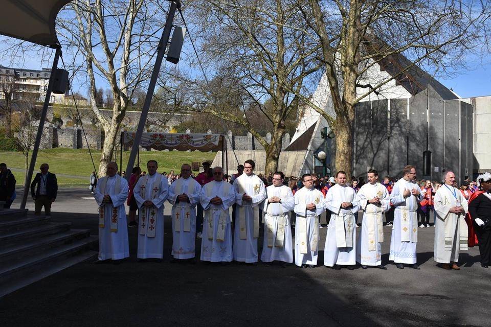 Požeški hodočasnici u Lourdesu