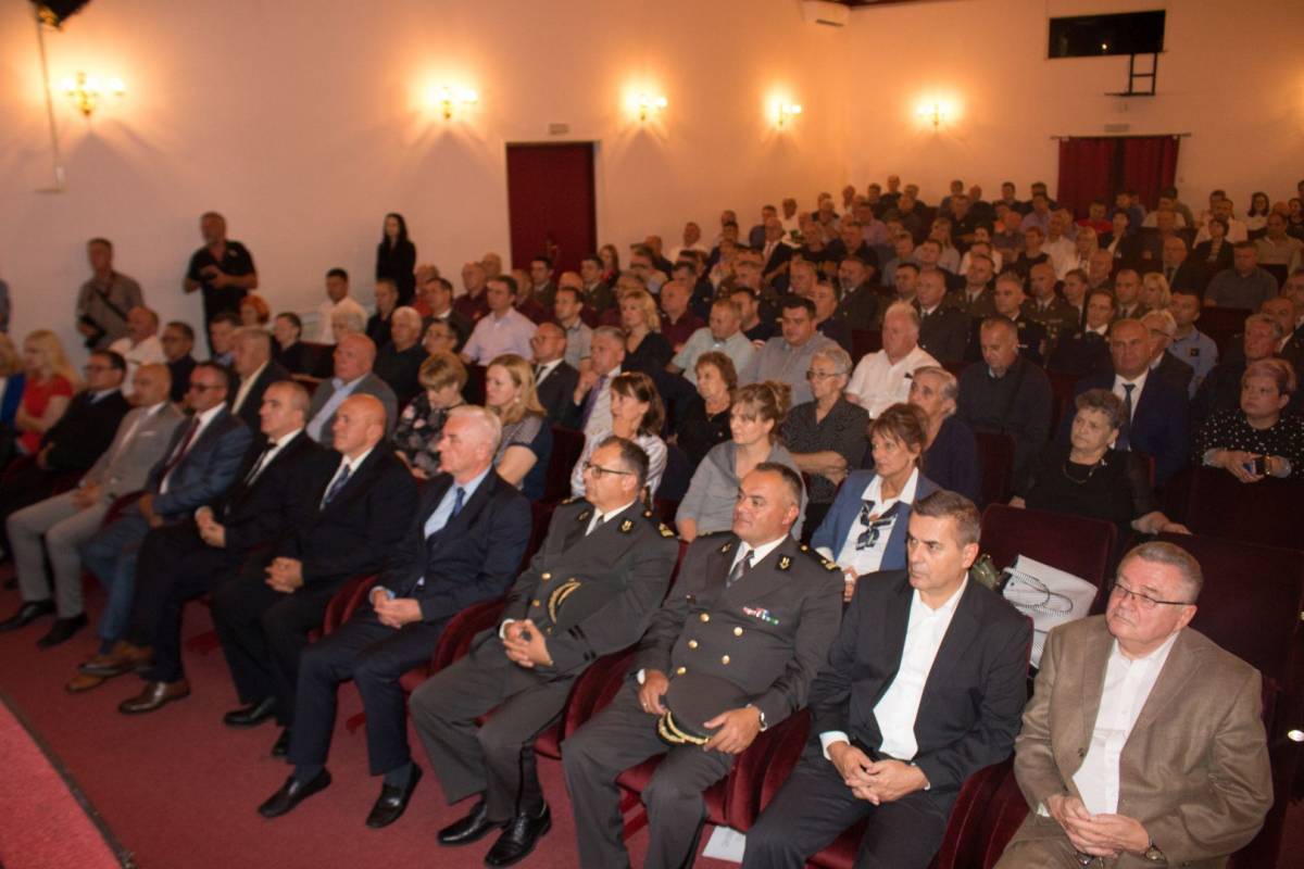 Svečanom akademijom obilježen Dan hrvatskih branitelja Požeško slavonske županije