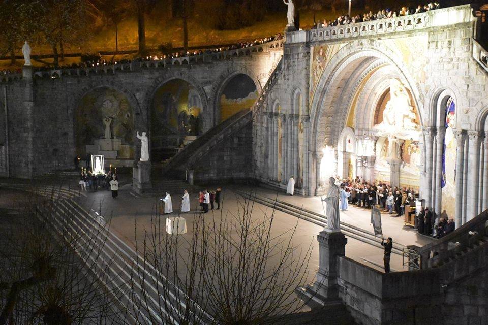 Požeški hodočasnici u Lourdesu