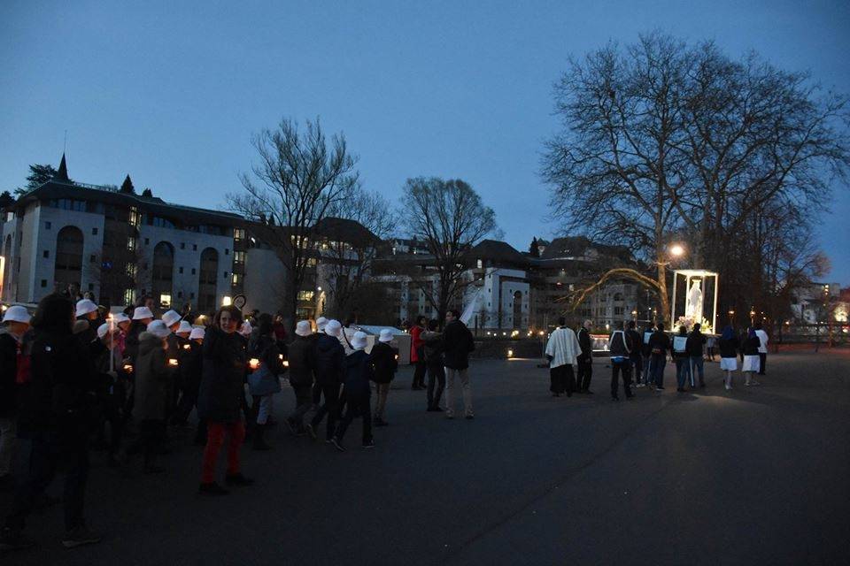 Požeški hodočasnici u Lourdesu