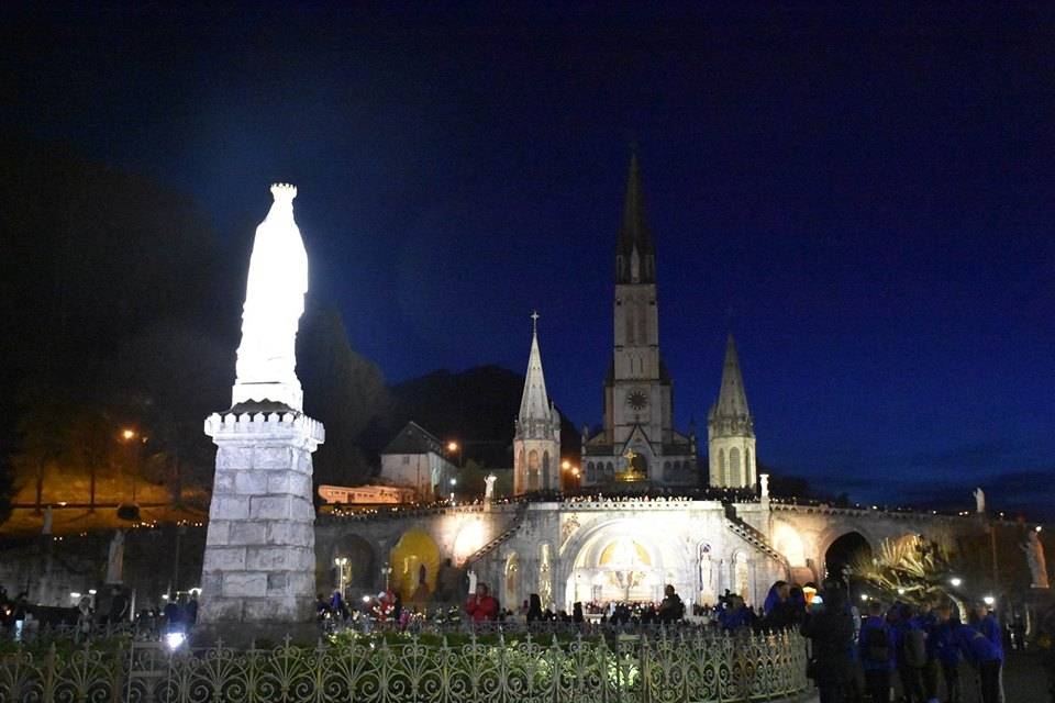 Požeški hodočasnici u Lourdesu