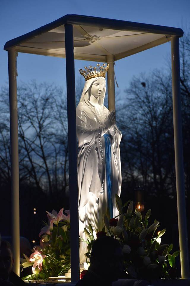 Požeški hodočasnici u Lourdesu