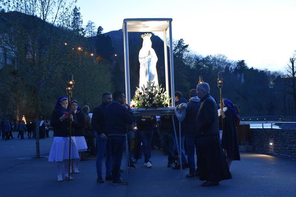 Požeški hodočasnici u Lourdesu