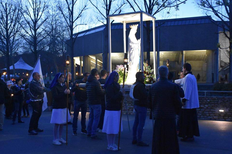 Požeški hodočasnici u Lourdesu