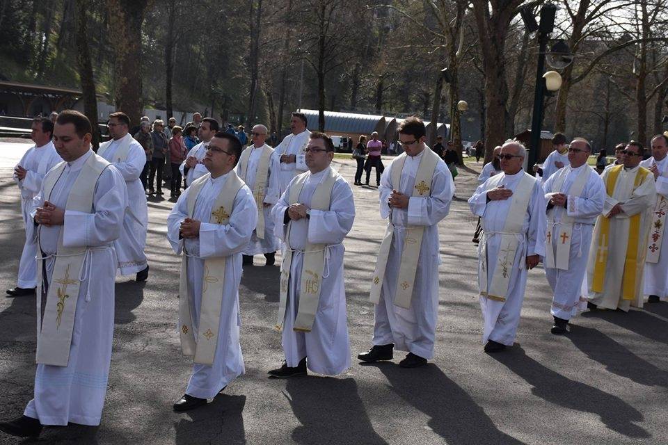 Požeški hodočasnici u Lourdesu