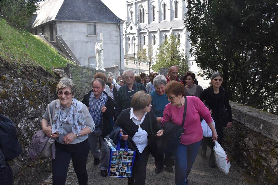 Pobožnost Križnoga puta na lurdskoj Kalvariji i paljenje hodočasničke svijeće