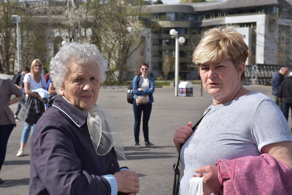 Pobožnost Križnoga puta na lurdskoj Kalvariji i paljenje hodočasničke svijeće