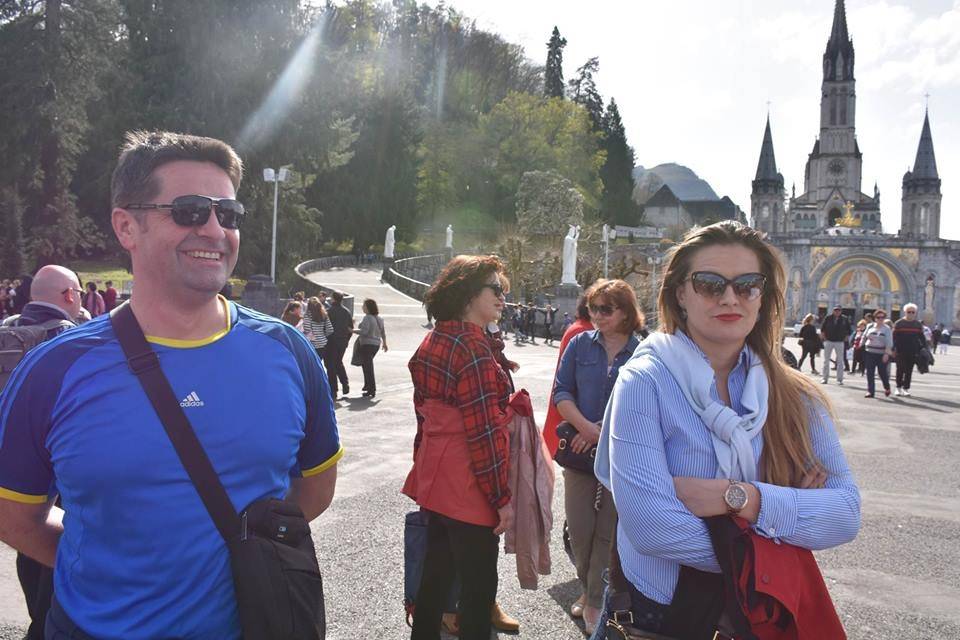 Pobožnost Križnoga puta na lurdskoj Kalvariji i paljenje hodočasničke svijeće