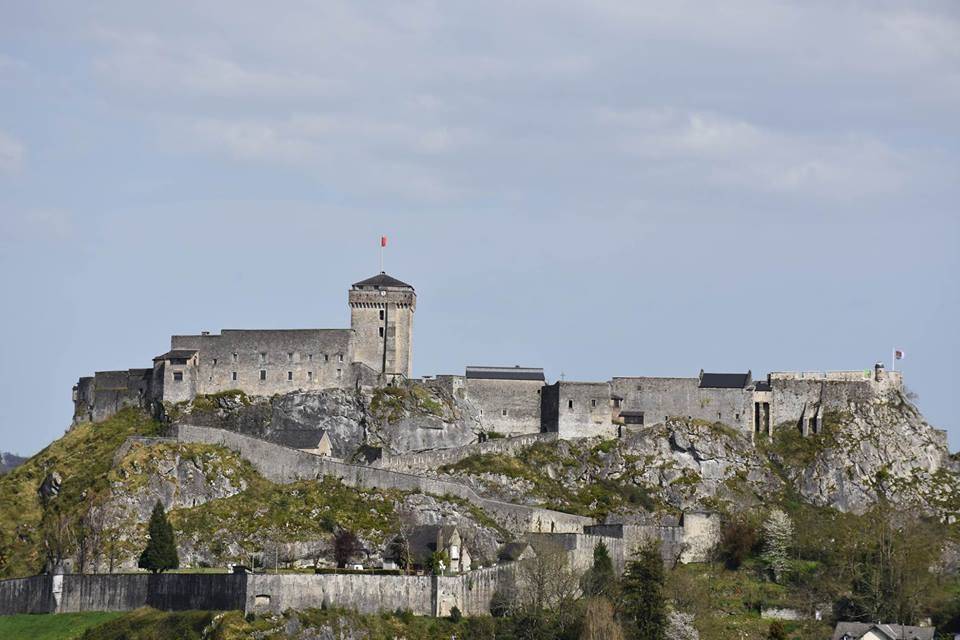 Pobožnost Križnoga puta na lurdskoj Kalvariji i paljenje hodočasničke svijeće