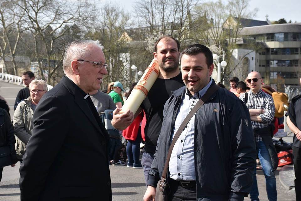 Pobožnost Križnoga puta na lurdskoj Kalvariji i paljenje hodočasničke svijeće