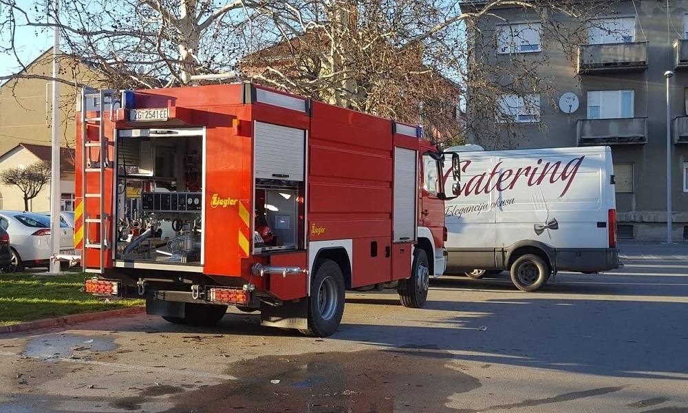 Vatrogasci ispumpavali podrume i uklanjali stabla, hitna intervenirala 18 puta