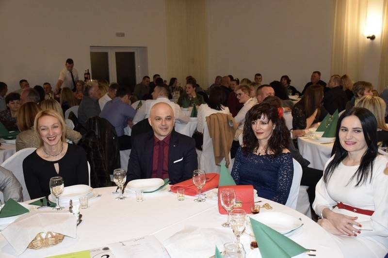 Održan 1. požeški lovački bal