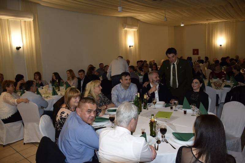 Održan 1. požeški lovački bal