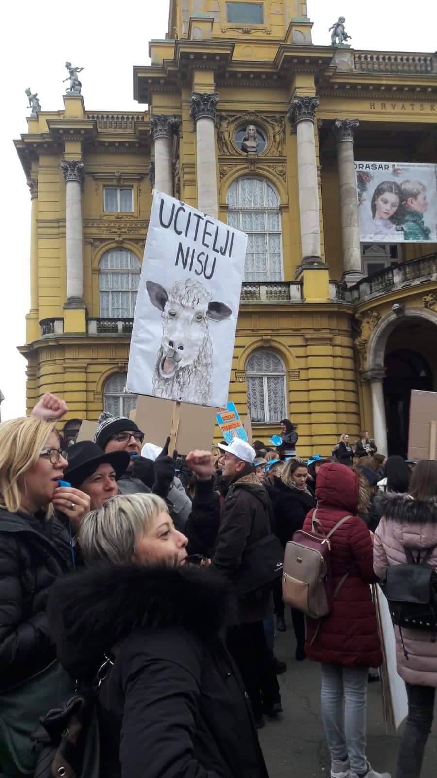 U Zagrebu veliki broj učitelja sudjeluje u prosvjedu ʺHrvatska mora boljeʺ, a među njima su i učitelji iz naše županije