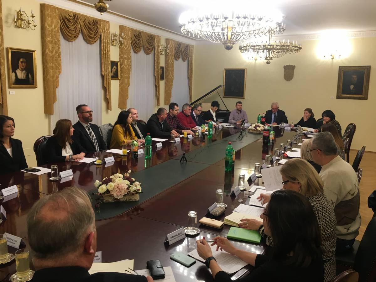 Osim usvojenog proračuna Grada Požege od 172 milijuna kuna, povećane su naknade za novorođenčad