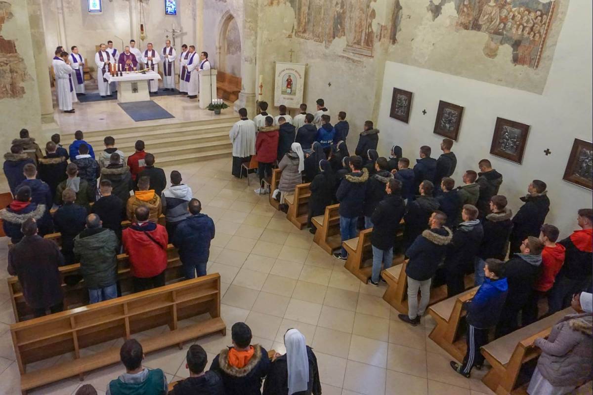 Započela ovogodišnja Katolička malonogometna liga Požeške biskupije