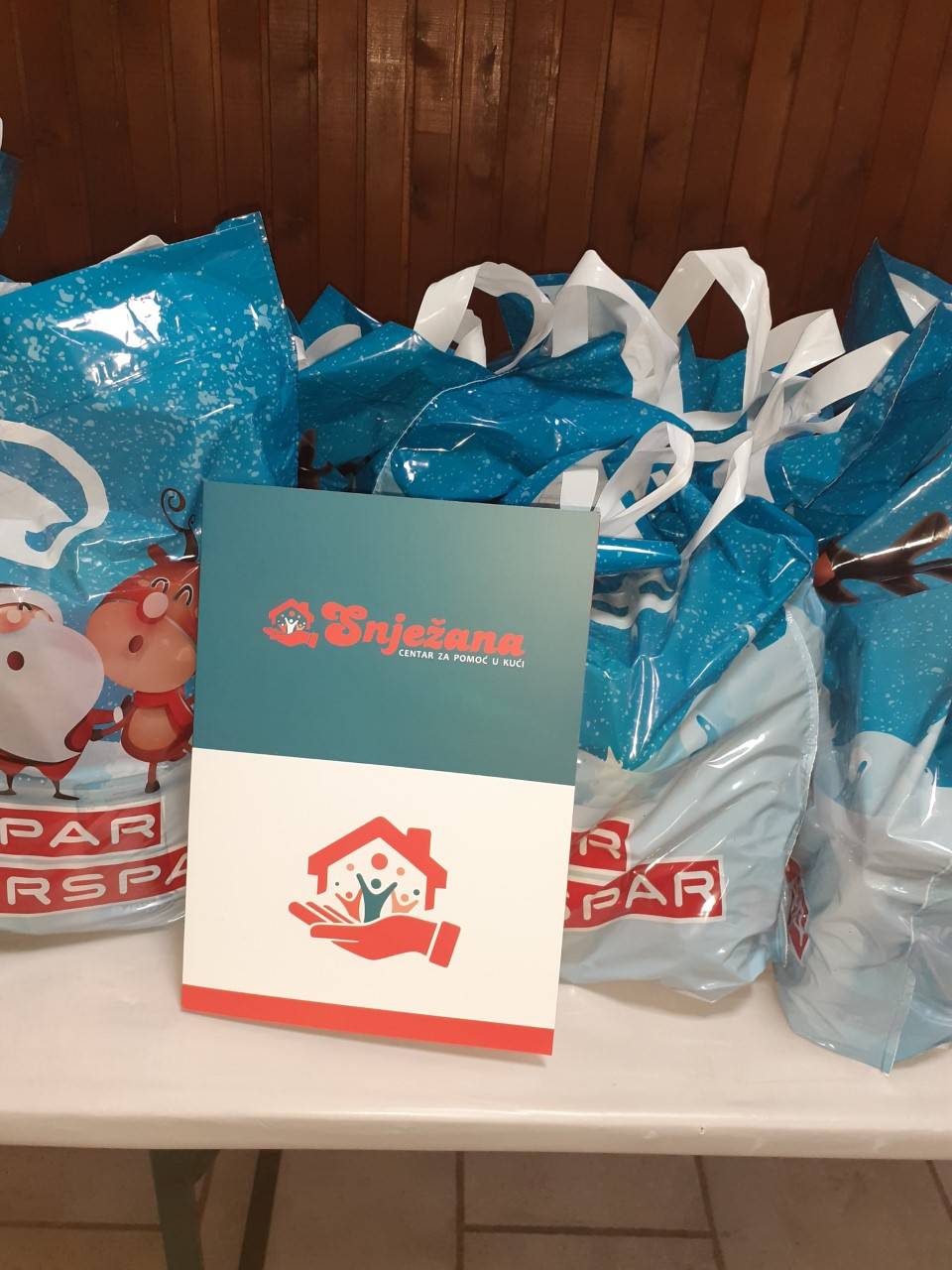 Božićni domjenak korisnika Centra za pomoć u kući u Čaglinu