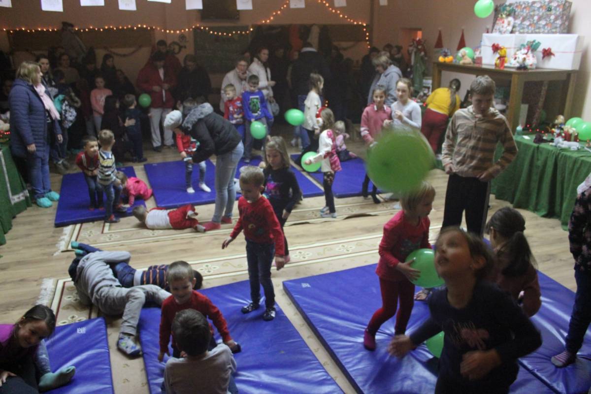 Baka Mraz i ove godine otvorila je vrata svoje kuće dobroj djeci