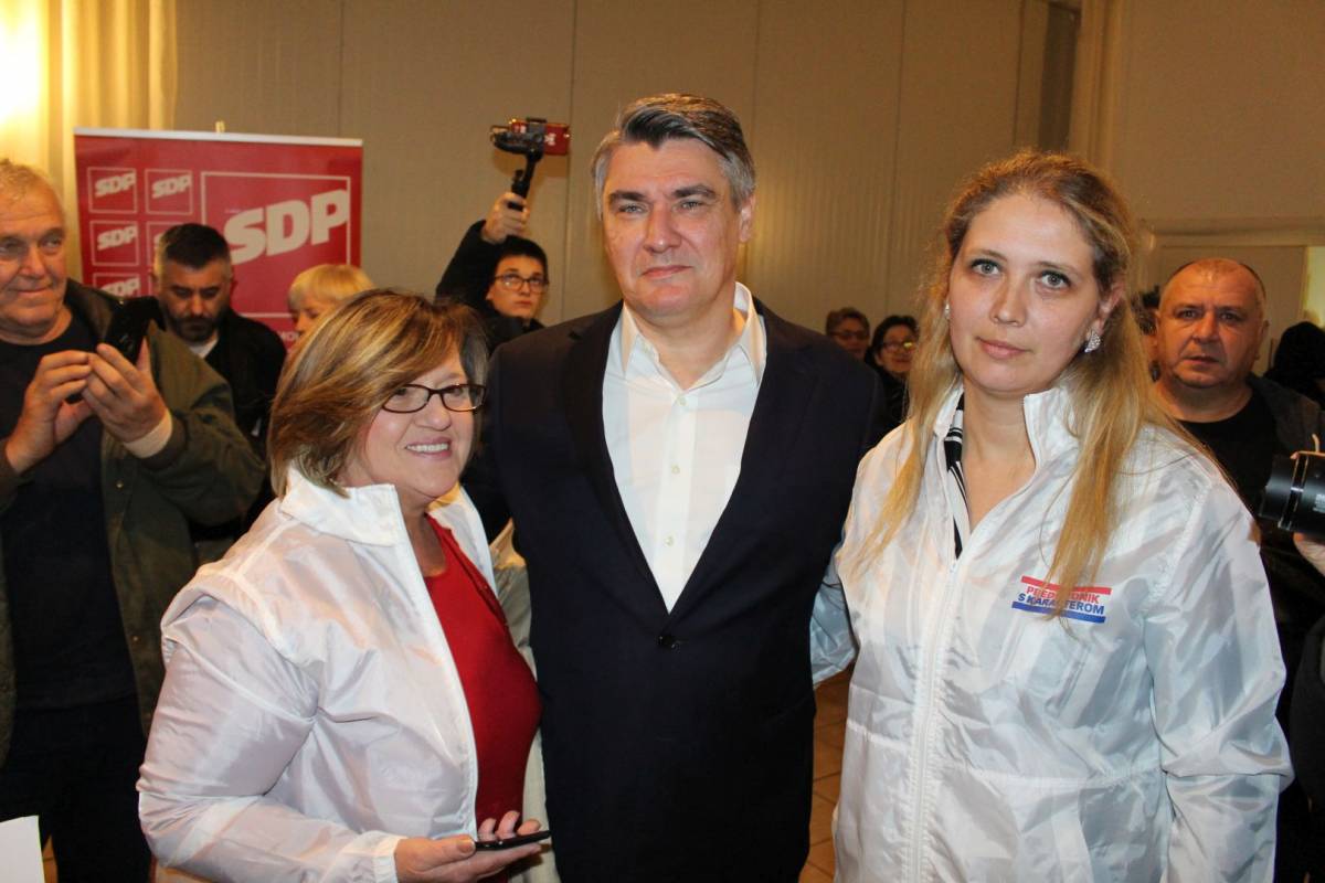 Na skupu Zorana Milanovića u Požegi tražilo se mjesto više: ʺHvala vam na velikoj podršci koja mi puno znači !ʺ